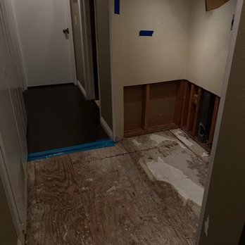 LKL Restoration - Upstairs hallway. - General Contractors Near Me