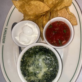 Houston's Restaurant - Spinach and Artichoke Dip - New American Near Me - Boca Raton, Florida Houston's Restaurant - Spinach and Artichoke Dip - New American Near Me - Boca Raton, Florida