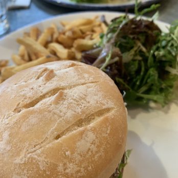 Au Comptoir - French Near Me - Vancouver, British Columbia Au Comptoir - French Near Me - Vancouver, British Columbia