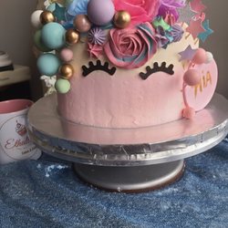 Ethalle's Cakes and Bakes - Personalized cakes for all occasions!