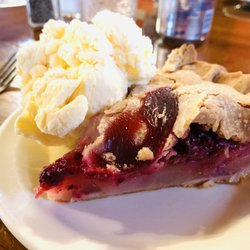 P L Johnsons Restaurant - Pear blackberry pie