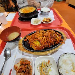 Spicy stir-fried chicken and pollack stew