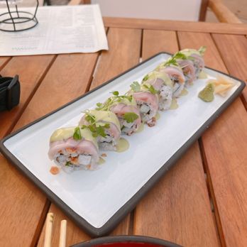 Sushi Bichi - shrimp tempura bichi roll - Sushi Bars Near Me - Miami Beach, Florida Sushi Bichi - shrimp tempura bichi roll - Sushi Bars Near Me - Miami Beach, Florida