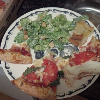 Juliano's - Margarita pizza, cesar salad and garlic bread - Pizza Near Me - Alexandria, Virginia Juliano's - Margarita pizza, cesar salad and garlic bread - Pizza Near Me - Alexandria, Virginia