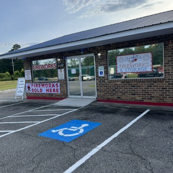 Cricket’s Fireworks and Storage - Fireworks Near Me - Conway, South Carolina Cricket’s Fireworks and Storage - Fireworks Near Me - Conway, South Carolina