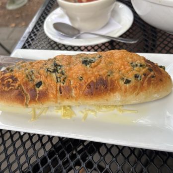 Sadler's Ordinary - Gorgonzola Pesto Garlic Bread - American Near Me - Marlborough, Connecticut Sadler's Ordinary - Gorgonzola Pesto Garlic Bread - American Near Me - Marlborough, Connecticut