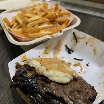 Burger 3000 - Oklahoma's Onion Burger Seasoned Fries - Burgers Near Me - Chatsworth, California