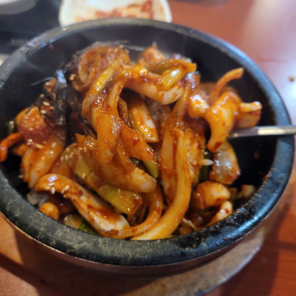 Octopus hot stone bowl bibimbap (  )