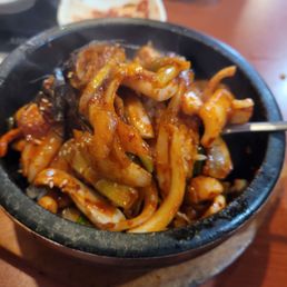 Octopus hot stone bowl bibimbap ( ) Octopus hot stone bowl bibimbap ( )