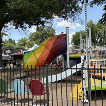 The Friendly Spot - Beer Gardens Near Me - San Antonio, Texas