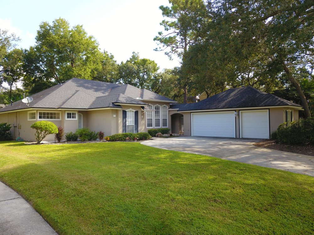 Slide of Roof Pros USA