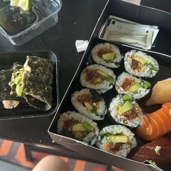 SUSHI-SAN - Sake-San (on the right) spicy shrimp (tacos on bottom left) Spicy Tuna Aburi (were top left but I ate them before this picture ¯\_(ツ)_/¯) - Sushi Bars Near Me - Chicago, Illinois SUSHI-SAN - Sake-San (on the right) spicy shrimp (tacos on bottom left) Spicy Tuna Aburi (were top left but I ate them before this picture ¯\_(ツ)_/¯) - Sushi Bars Near Me - Chicago, Illinois