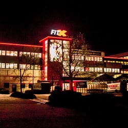FitX-Studio - Außenansicht @night