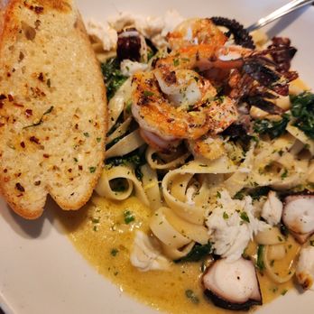 Pappadeaux Seafood Kitchen - Octopus spinach pasta - Seafood Near Me - Phoenix, Arizona