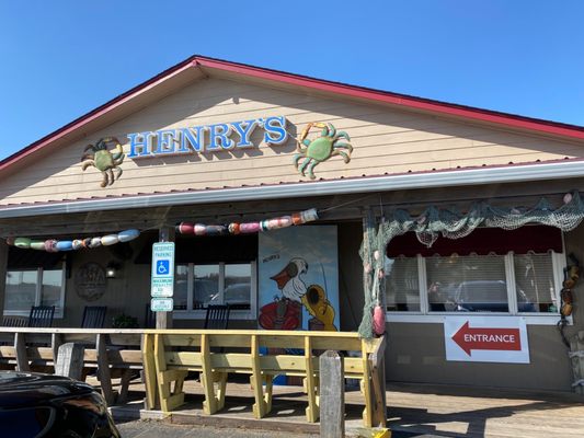 Henry's Restaurant by null