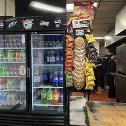 Carbone's Pizzeria - Inside