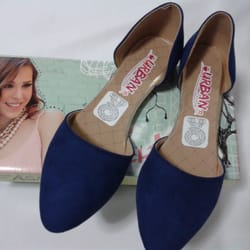 Cklass - ¡Zapatos nuevos!