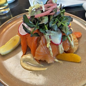 Consort Bar - Brunch - Smoked salmon & citrus watercress on croissant with lemon dill mustard dressing - Cocktail Bars Near Me - Toronto, Ontario