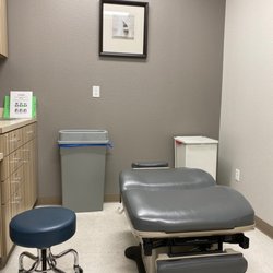 El Centro Dermatology - Exam room
