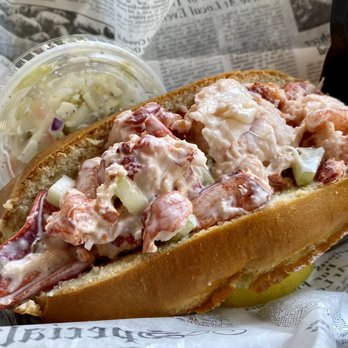 DJ's Clam Shack - Lobster Roll - Seafood Near Me - Key West, Florida