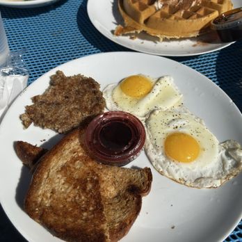 Press on Monmouth - Classic breakfast plate with goetta and sunny side up eggs - Sandwiches Near Me - Newport, Kentucky Press on Monmouth - Classic breakfast plate with goetta and sunny side up eggs - Sandwiches Near Me - Newport, Kentucky