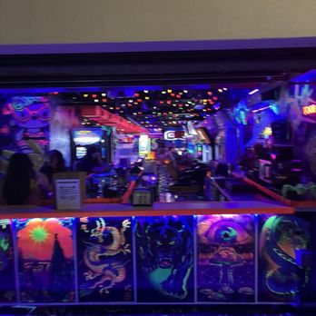 Arcade Monsters Lido Beach - Bar from the sidewalk - Arcades Near Me - Sarasota, Florida Arcade Monsters Lido Beach - Bar from the sidewalk - Arcades Near Me - Sarasota, Florida