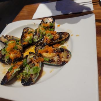 Sushi One Spot - Fresh green muscles!!! - Sushi Bars Near Me - Montclair, California