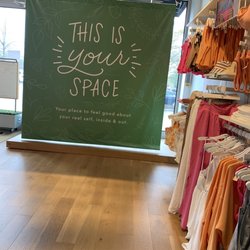 American Eagle & Aerie Store