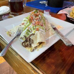 A La Mexicana 2 - The biggest Burrito ever!! Deeelicious too!