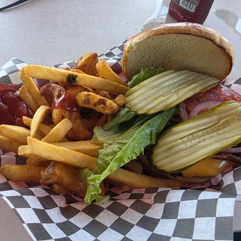 Tequila Sunset - Classic burger with bacon - Dance Clubs Near Me - South Padre Island, Texas Tequila Sunset - Classic burger with bacon - Dance Clubs Near Me - South Padre Island, Texas