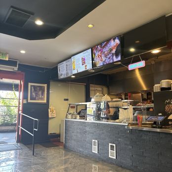 Dama Grill - Indoor - Mediterranean Near Me - Los Angeles, California