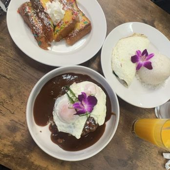Guieb Cafe - Fruity Pebbles French Toast LocoMoco Fried Rice Fitness Omelette - New American Near Me - Aiea, Hawaii