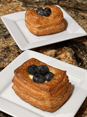 Paris Baguette by null