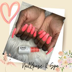 NailHouse & Spa