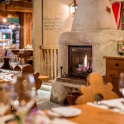 Alpenpark Neuss - Kaiserschmarn und alpenländische Speisen im Restaurant
