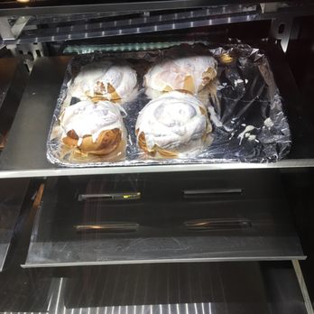 The Diner - Huge cinnamon rolls!! - American Near Me - Tyler, Texas The Diner - Huge cinnamon rolls!! - American Near Me - Tyler, Texas