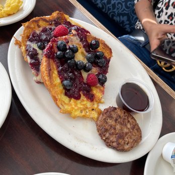 Waffle King's Virginia Kitchen - Croissant French Toast. Yum! - Breakfast & Brunch Near Me - Herndon, Virginia Waffle King's Virginia Kitchen - Croissant French Toast. Yum! - Breakfast & Brunch Near Me - Herndon, Virginia