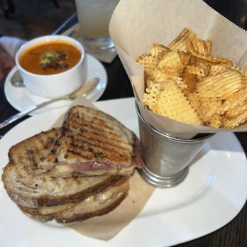 On Swann - Grilled Cheese - Bars Near Me - Tampa, Florida On Swann - Grilled Cheese - Bars Near Me - Tampa, Florida