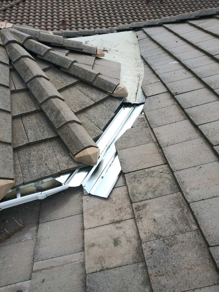 Slide of Roof-Life Construction