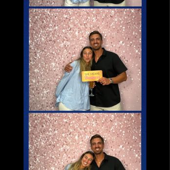 Flash Frenzy Photobooth - Photo Booth Rentals Near Me