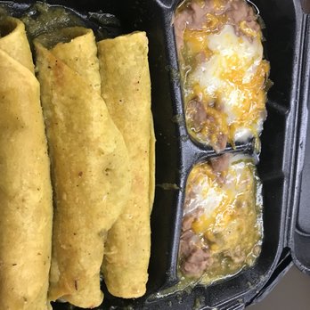 Tom's Tailgate - Mexican Near Me - La Mirada, California