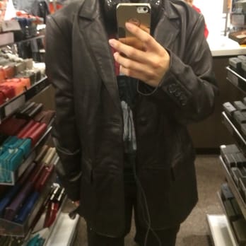 Wilson's Leather - Leather blazer. - Leather Goods Near Me - Bethesda, Maryland Wilson's Leather - Leather blazer. - Leather Goods Near Me - Bethesda, Maryland