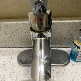 Quality Inn & Suites - Hotels Near Me - Danbury, Connecticut