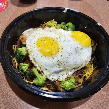 Denny's - My crazy spicy "sizzling", uh, plastic bowl? Won't be getting no hot skillets tonight - Diners Near Me - Franklin, Kentucky