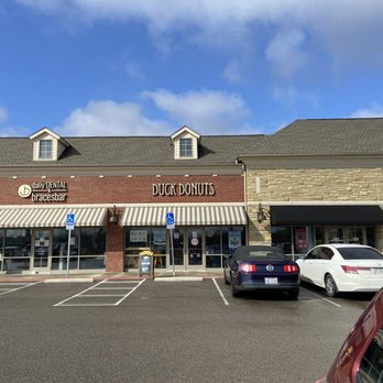 Duck Donuts - Outside - Coffee & Tea Near Me - Dublin, Ohio