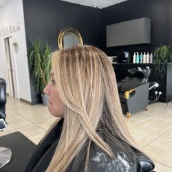 Lily Beauty salon