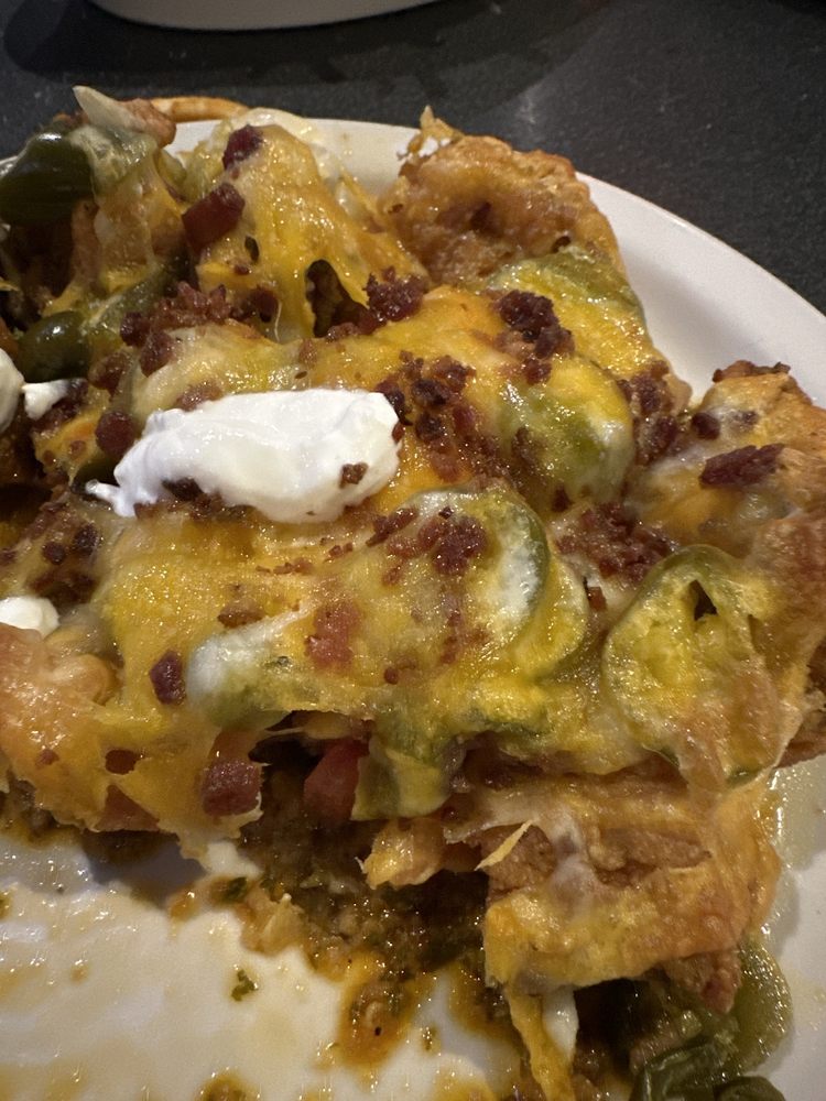 MUGSY’S BAR & GRILL Updated September 2024 41 Photos & 63 Reviews