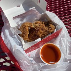 Kwik Trip Stores - 2 piece white meat chicken plus Buffalo sauce for $4.99.