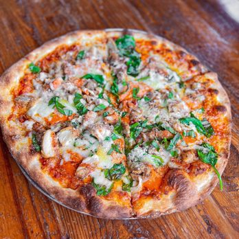 Hutchins Garage - Fried chicken pizza - Pizza Near Me - Durham, North Carolina Hutchins Garage - Fried chicken pizza - Pizza Near Me - Durham, North Carolina