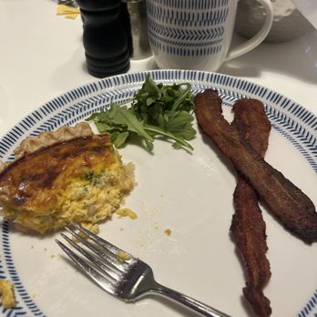 Cornell Inn - Quiché, bacon, and coffee - Bed & Breakfast Near Me - Lenox, Massachusetts